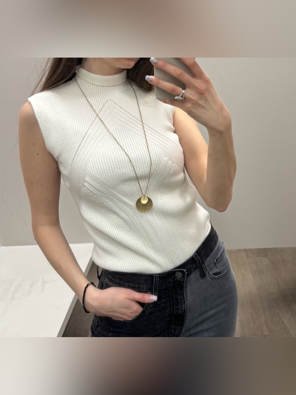 Guess off white Ribbed Turtleneck Sweater